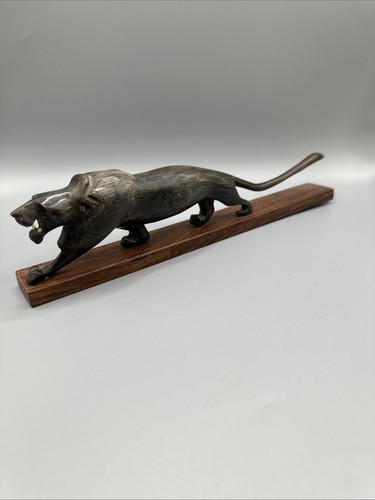 Statuina scultura tigre corno