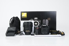 Nikon D3200 + AF-S 18-105mm VR