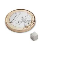 Set 10 dadi magnetici 4x4x4 mm
