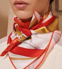 Sciarpa di seta HERMES Carre