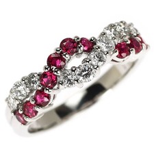 Anello con diamanti rubino