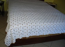 Copriletto matrimoniale •