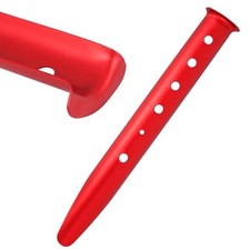 3 pezzi di chiodi a terra