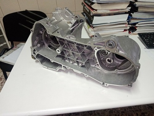 Piaggio 8253595 carter - carter, motore