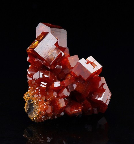 Cristalli vanadinite rossa - cristalli, di