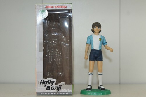Figure holly benji - e,
