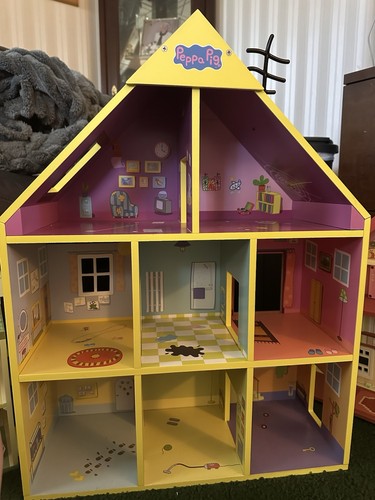 Deluxe room wooden peppa - wooden,