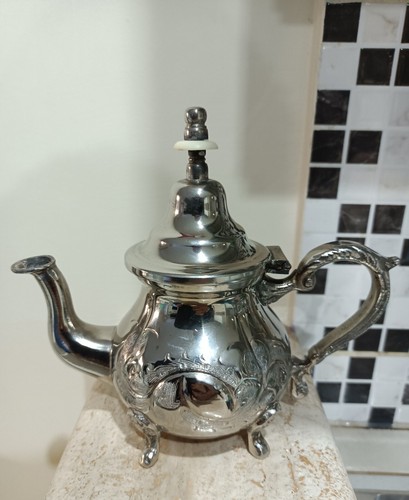 Antica teiera marocchina