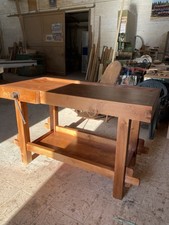 Banco da falegname realizzato mano con morsa.