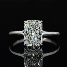 Anello con diamanti taglio