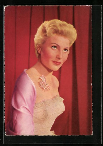 Attrice winnie markus abito - attrice,