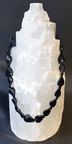 Collana con pietre