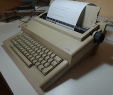 OLIVETTI PT505 . VINTAGE ELETTRICA - VEDI FOTO E VIDEO - NO PREZZO RISERVA