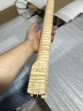 Reverse headstock flame acero