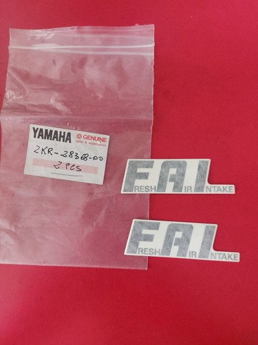 Coppia emblemi cupolino yamaha - coppia,