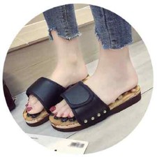 Pantofole con pietre