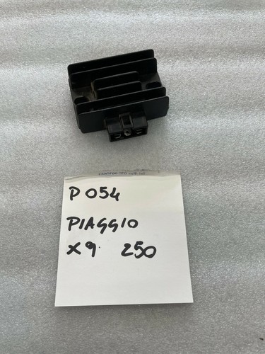 Regolatore tensione piaggio - piaggio, x9