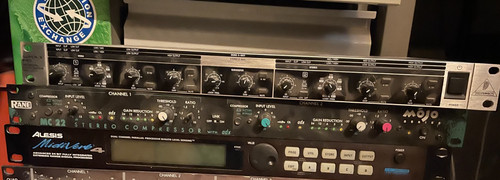 Behringer super pro - super-x,
