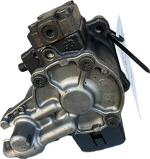 Pompa iniezione per modello VOLKSWAGEN AUDI codice ricambio: 03L130755H