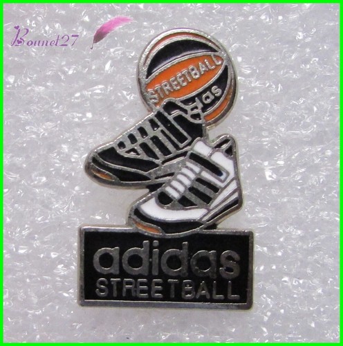 Pin sport basket marque - pin's,