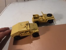 2 MEZZI MILITARI IN PLASTICA COSI COME IN FOTO