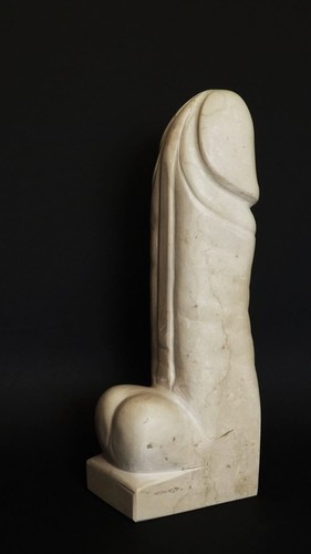 Scultura simbolo fallico