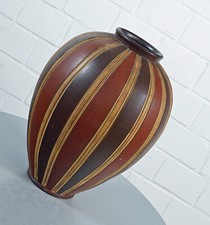 Vaso di fiori in ceramica