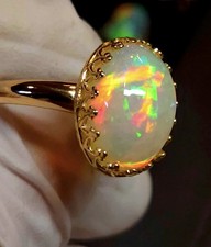 Anello di fidanzamento in oro