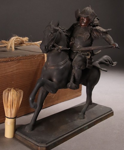 Antica statua samurai