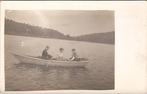 Rppc tre persone barca su - in,