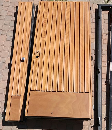 Porta battente legno - in,