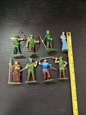 8 figurine soldatini