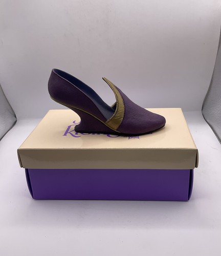 Just the right shoe raine - just,