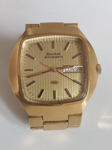 Bulova accuquartz - bulova,