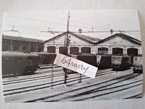 Fotografia deposito locomotive - fotografia,
