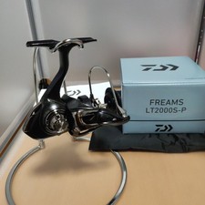 Daiwa 26 Freams LT2000S-P