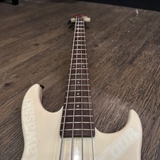 Basso elettrico Aria Pro II