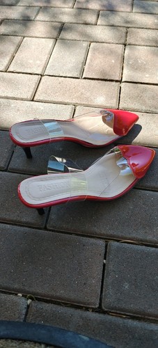 Scarpe con tacco alto