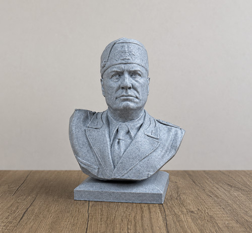 Busto mussolini effetto - busto,