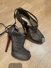 Autentici stivaletti Louboutin