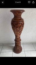 Geschnitzte Holzvase