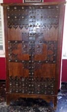 ANTICO ARMADIO FORZIERE CINESE in legno e ferri   SECOLO XVIII