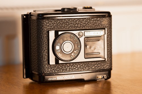 Bronica 120 6x7 film - 6x7,