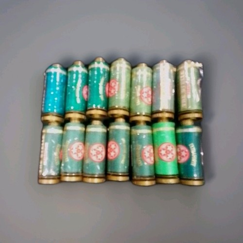 Stock filo cucirini tre - stock,