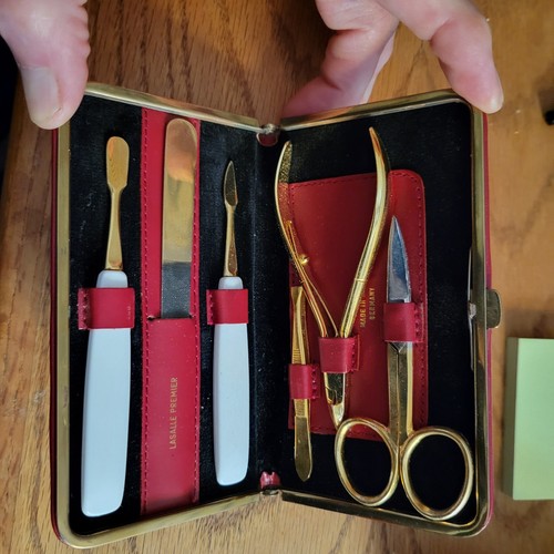 Squisita manicure lasalle - squisita,