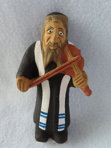 Scultura intagliata violinista