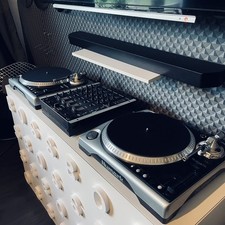 2x Numark TT200 Giradischi