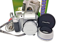 Fujifilm FinePix S304 3,2