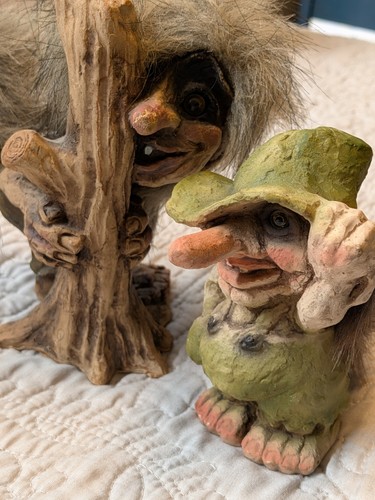 Lot nyform troll dolls - lot,