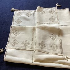 Antica tovaglietta dettagli a
